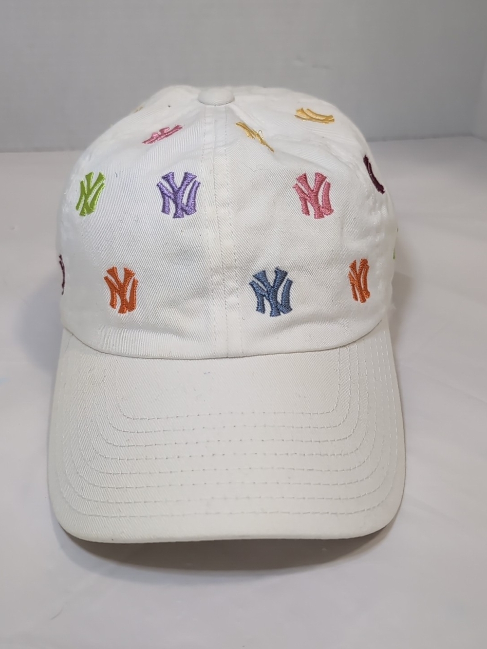 American Needle NY Yankees White Cap with Embroidered Logos MLB - Picture 2 of 9